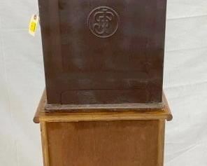 BACKVIEW JENNINGS SLOT MACHINE