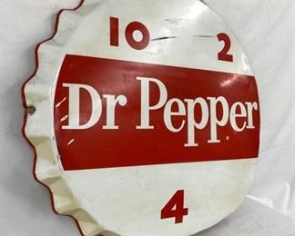 CLOSEUP 40IN DR. PEPPER CAP 10-2-4