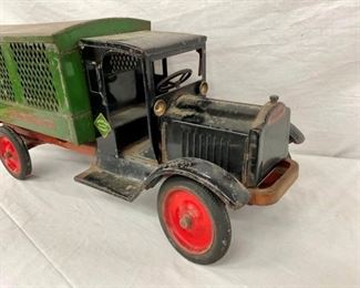 FRONT VIEW 1920'S AMERICAN RR 26X8