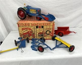 TRACTOR,EQUIPMENT, FARMER, BOX