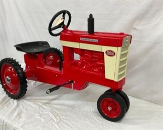 FARMALL MODEL 56