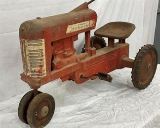 FARMALL MOD. 450 ESKA TRACTOR