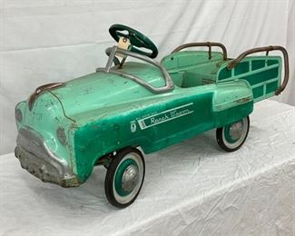 NICE ORIG. PEDAL CAR