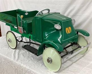 FRONT VIEW MURRAY PEDAL CAR
