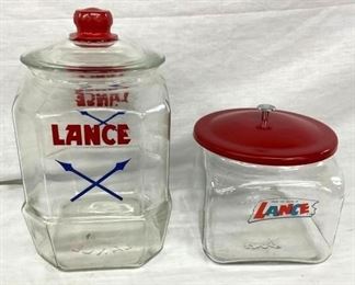 GROUP PICTURE LANCE STORE JARS