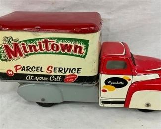 WYANDOTTE MINITOWN PARCEL TRUCK