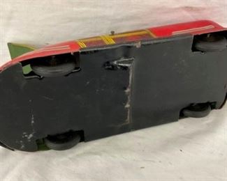 BOTTOM VIEW TIN CAR