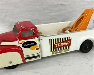 WYANDOTTE TIN WRECKERED