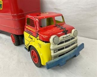 CLOSEUP FRONT DOES HAVE TOUCH UPS