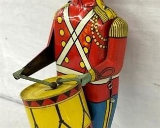 SIDE VIEW WOLVERINE TOY