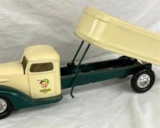 1930'S TURNER DOGE DUMP AIRFLOW TRUCK