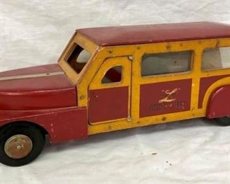 BUDDYL WOOY STATION WAGON WAR TIME TOY