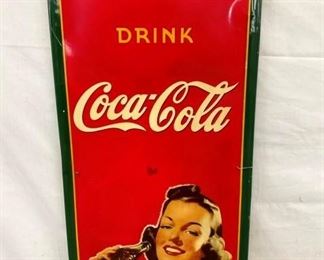 CLOSEUP TOP VIEW VERTICAL SIGN