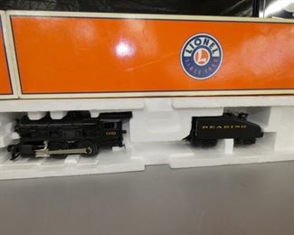 LIONEL READING RR ENGINE W/ ORIG. BOX