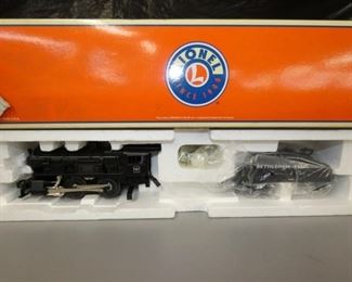 CLOSEUP LIONEL ENGINE W/ ORIG BOX