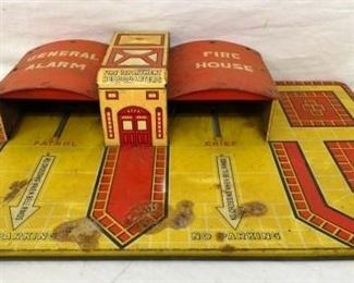 MARX TIN LITHO FIRE HOUSE/TRAINING