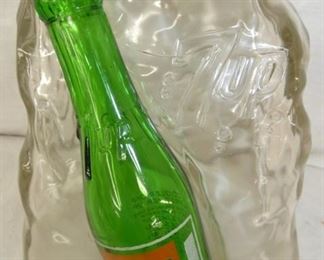 7UP BOTTLE W/ GIRL AND ICE CUBE