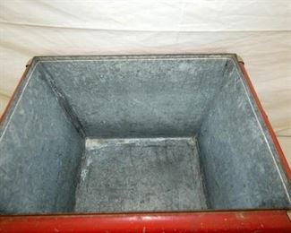 CLOSEUP W/ CLEAN INSIDE