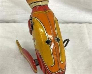 BACK VIEW KEYWIND MONKEY PLAYING SYMBOLS