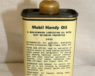 BACK VIEW MOBIL OIL TIN