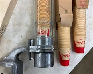 CLOSE UP ORG. HANGING BRACKET