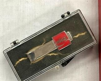CLOSE UP COCA-COLA MONEY CLIP