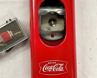 CLOSE UP COKE FISHTAIL BOTTLE CAP OPENER