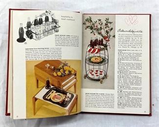 INSIDE VIEW WITH NICE COLORS/GRAPHICS