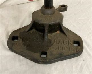 BOTTOM VIEW HAYES TRACK INDICATOR