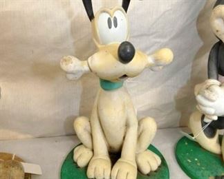 12IN. PLUTO DISNEY FIGURE