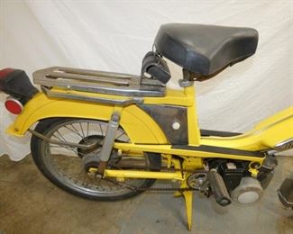 BACKVIEW MOTOBECANE MOBYLETTE