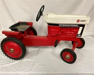 OTHERSIDE PEDAL TRACTOR
