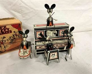 TIN LITHO TOY W/ ORIG. BOX 9 1/2X 9