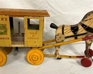 BORDENS FARM PRODUCTS TOY W/ HORSE