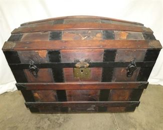 EARLY PINE CAMEL BACK TRUNK