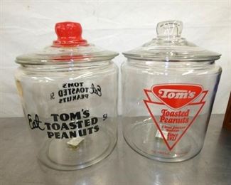 TOM'S STORE JARS 