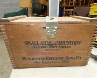 WOODEN WINCHESTER AMMO BOX