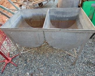 DOUBLE GALVINIZED WASH TUBS