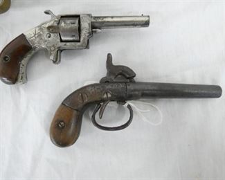 VIEW 3 EARLY BLACKPOWDER PISTOLS