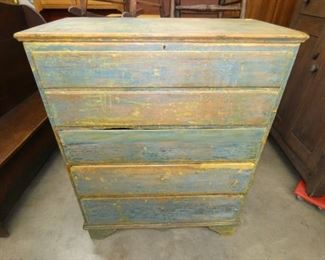 EARLY 1700'S MULE CHEST W/ DRAWERS