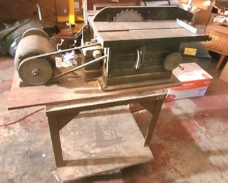 1 of 3 Pictures - Vintage Craftsman Belt Driven Table Saw