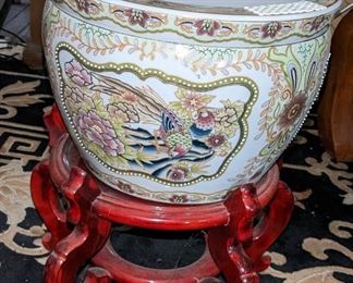 Chinese porcelain fish bowl.