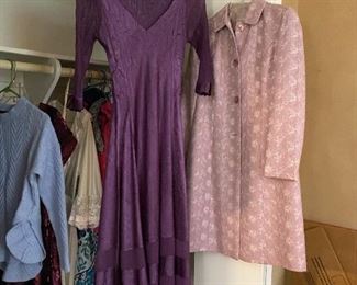 Women's clothing - new and vintage.