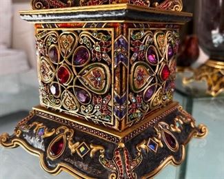 Jay Strongwater tall Persia stone obelisk