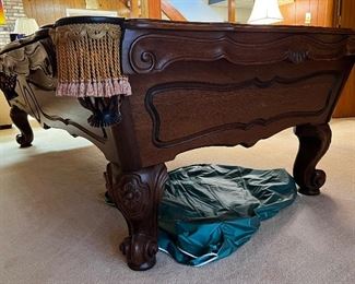 9 foot Orleans Brunswick pool table with all accessory’s