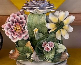 Lovely porcelain flower grouping