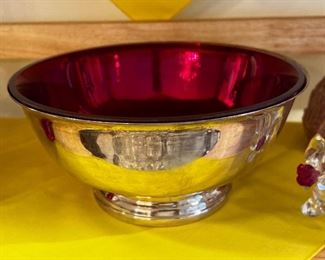Lovely Silverplate bowl with glass liner