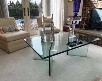 Glass coffee table with Baccarat pieces