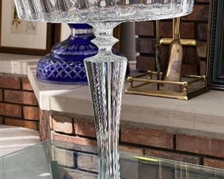 Spectacular Mille Nuits Baccarat crystal cakestand