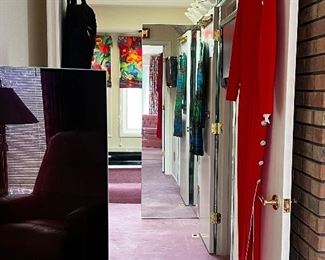 Fine women’s clothing size 4 & 6 and shoes size 6